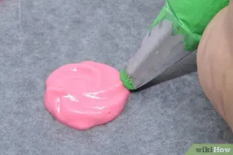 Image titled Make Icing Flowers Step 6