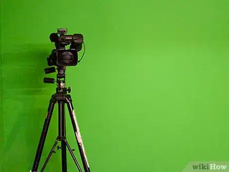 Image titled Cut out a Picture (Green Screen) Step 1