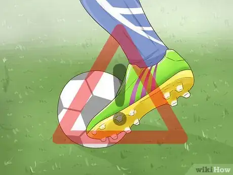 Image titled Shoot a Corner in Soccer Step 5