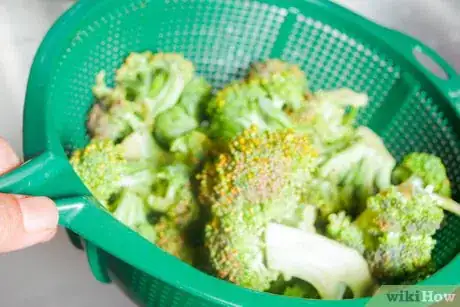 Image titled Grill Broccoli Step 3