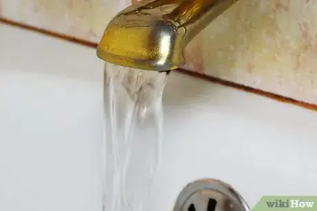 Image titled Wash Damask Step 1