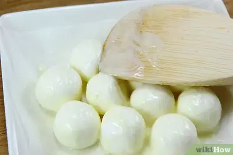 Image titled Make Marshmallow Bark Step 7