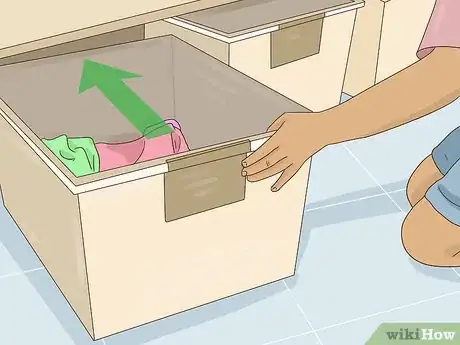 Image titled Keep Your Closet Tidy Step 7