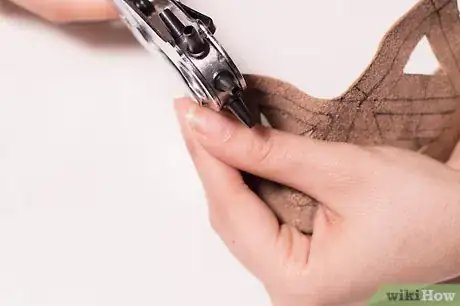 Image titled Make Spiked Gauntlets Step 7