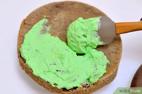 Image titled Make Mint Chocolate Chip Cake Step 16