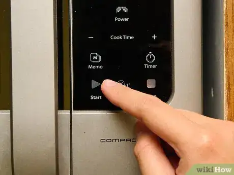 Image titled Cook Corn in the Microwave Step 11