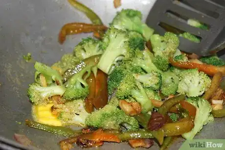 Image titled Make Broccoli and Capsicum Stir Fry Step 9