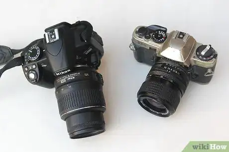 Image titled Photograph a Lunar Eclipse Step 17