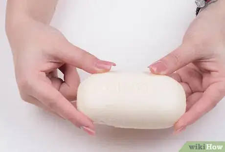 Image titled Maintain a Spray Tan Step 7