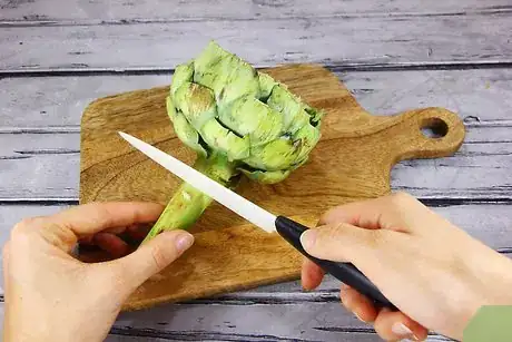 Image titled Cut Artichokes Step 3