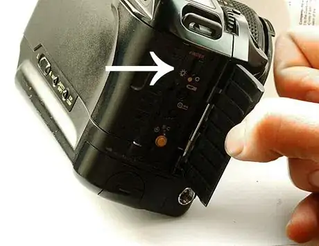 Image titled Canon_T90_finder_display_switch_927.JPG