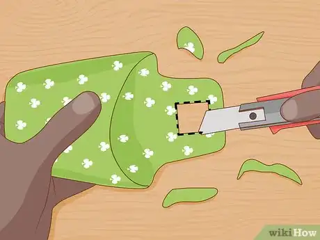 Image titled Turn a Plastic Bottle Into a Phone Charging Station Step 14