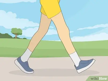 Image titled Strengten Your Quads Without Hurting Your Knees Step 5