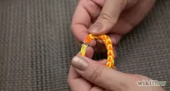 Make a Fishtail Loom Bracelet