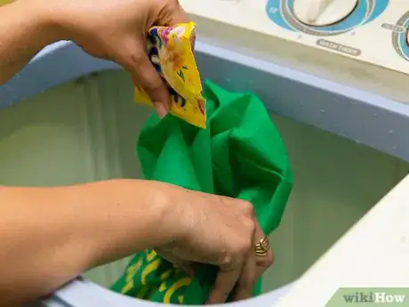 Image titled Wash Stuffed Animals Step 14