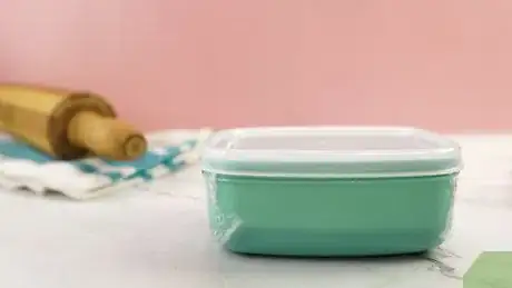 Image titled Keep Royal Icing Soft Step 3