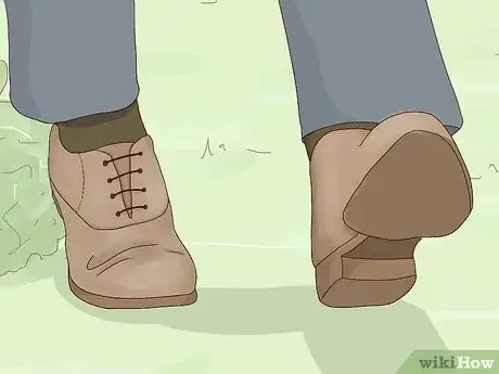 Image titled Buy Waterproof Shoes Step 13