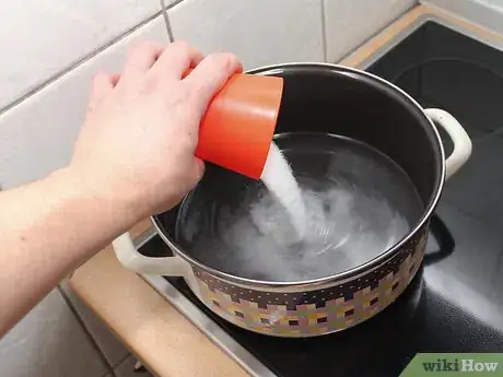 Image titled Clean a Dutch Oven Step 4