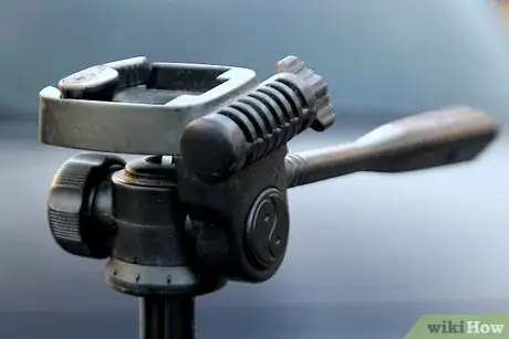 Image titled Photograph a Lunar Eclipse Step 18