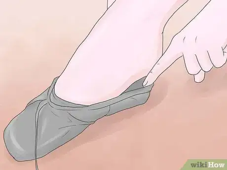 Image titled Buy Your First Pair of Pointe Shoes Step 6
