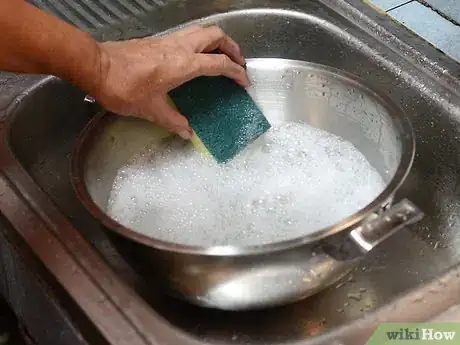 Image titled Clean a Fondue Pot Step 9