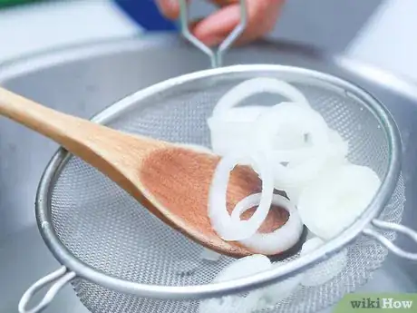 Image titled Remove the Strong Sharp Taste or Smell from Onions Step 7