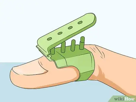 Image titled Hold Yarn when Stranded Knitting Step 5