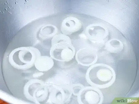 Image titled Remove the Strong Sharp Taste or Smell from Onions Step 2