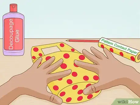 Image titled Turn a Plastic Bottle Into a Phone Charging Station Step 17