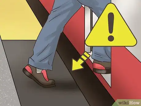 Image titled Be Safe Around Trains Step 8