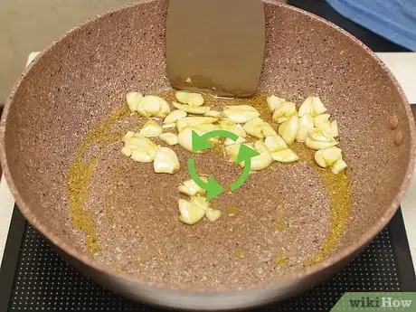 Image titled Caramelize Garlic Step 3