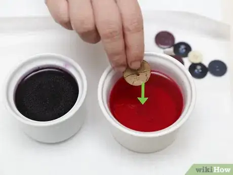 Image titled Dye Buttons Step 6