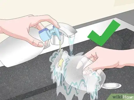 Image titled Make a Gold Leaf Vase Step 14