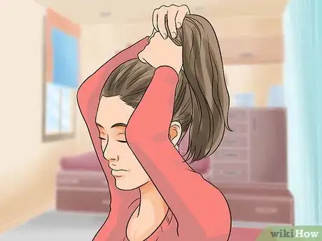 Image titled Look Like Kourtney Kardashian Step 8