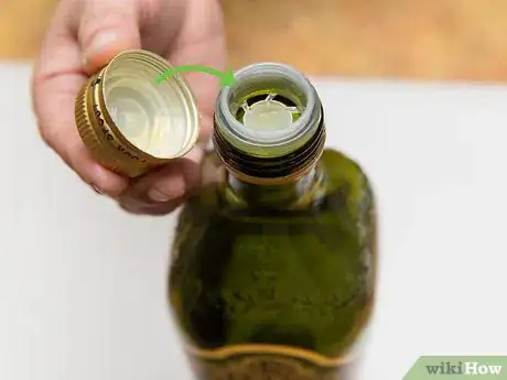 Image titled Store Cooking Oil Step 1