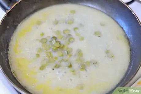Image titled Make Espagnole Sauce Step 10