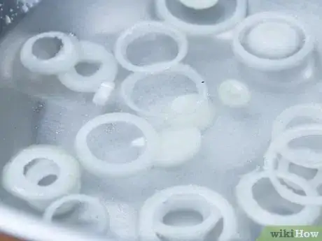 Image titled Remove the Strong Sharp Taste or Smell from Onions Step 4