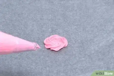 Image titled Make Icing Flowers Step 3