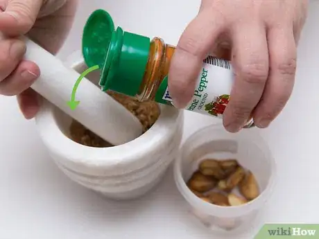 Image titled Make Garlic Powder Step 7