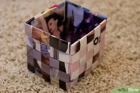 Image titled Make a Woven Magazine Bag Intro