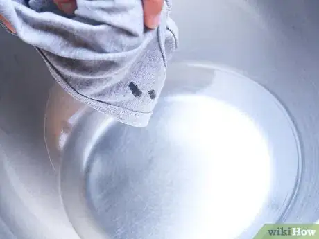 Image titled Wash Out Hair Dye Step 27