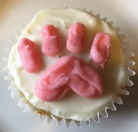 Image titled Cat_Themed_Cupcakes_PawPart2.jpeg