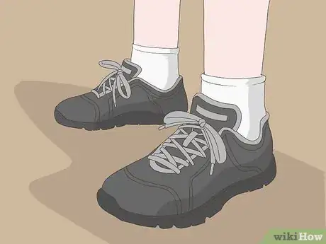 Image titled Reduce Knee Pain While Walking Step 3