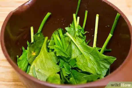 Image titled Sauté Spinach Step 3