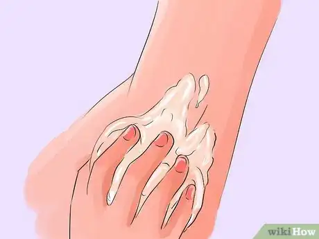 Image titled Make Armpit Hair Less Noticeable Step 3