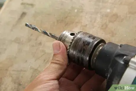 Image titled Make a Tree Stump Coffee Table Step 7