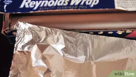 Image titled Make Cookie Cutters from Regular Aluminum Foil Step 1