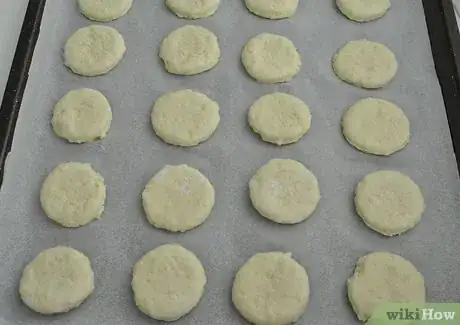 Image titled Make Cheddar Bay Biscuits Step 4