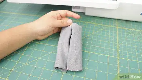 Image titled Make Sweatshirt Thumb Holes Step 13