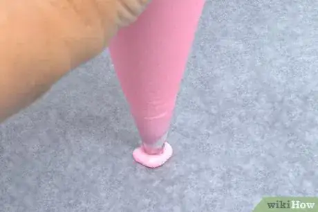 Image titled Make Icing Flowers Step 2